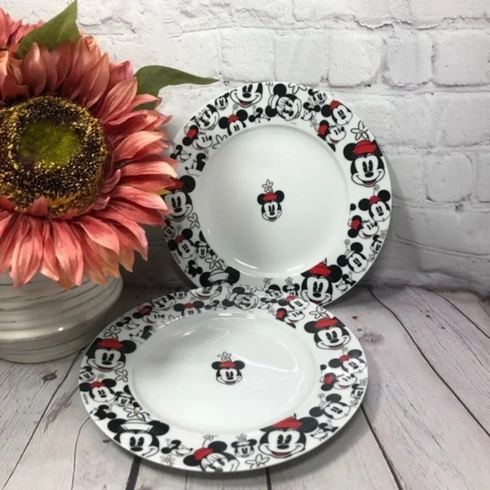 NWT Disney Minnie Mouse salad plate set of 2